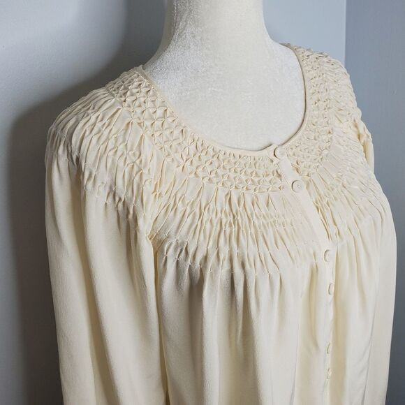 VINCE blouse cream ivory smocked neck silk 3/4 sleeve top S - Picture 2 of 7
